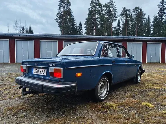 Volvo 244 1977 photo 4