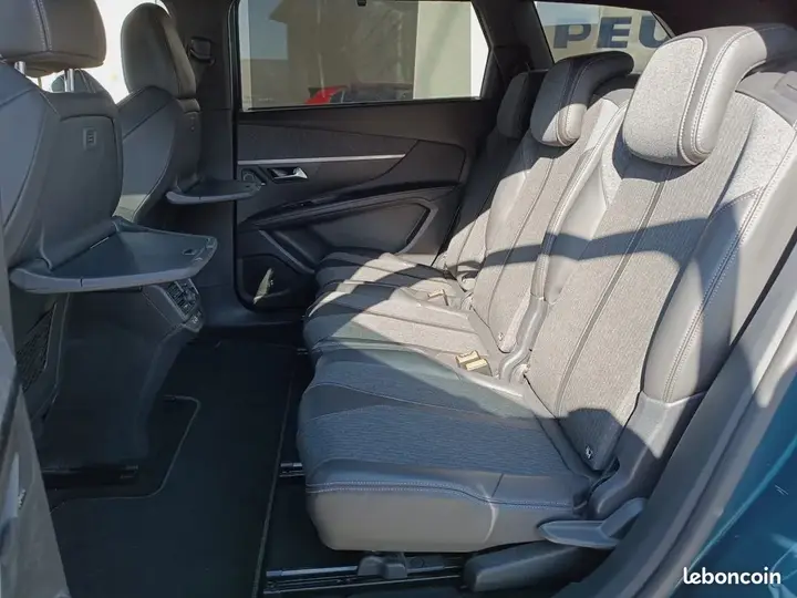 Peugeot 5008 2018 photo 5