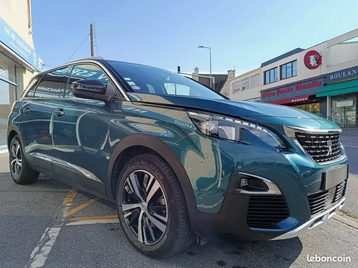 Peugeot 5008 2018 photo 2