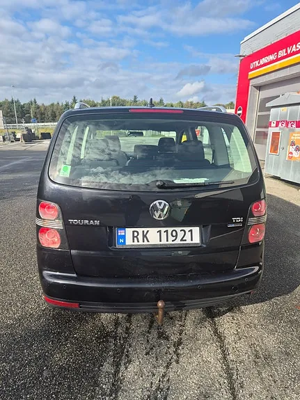Volkswagen Touran 2010 photo 5