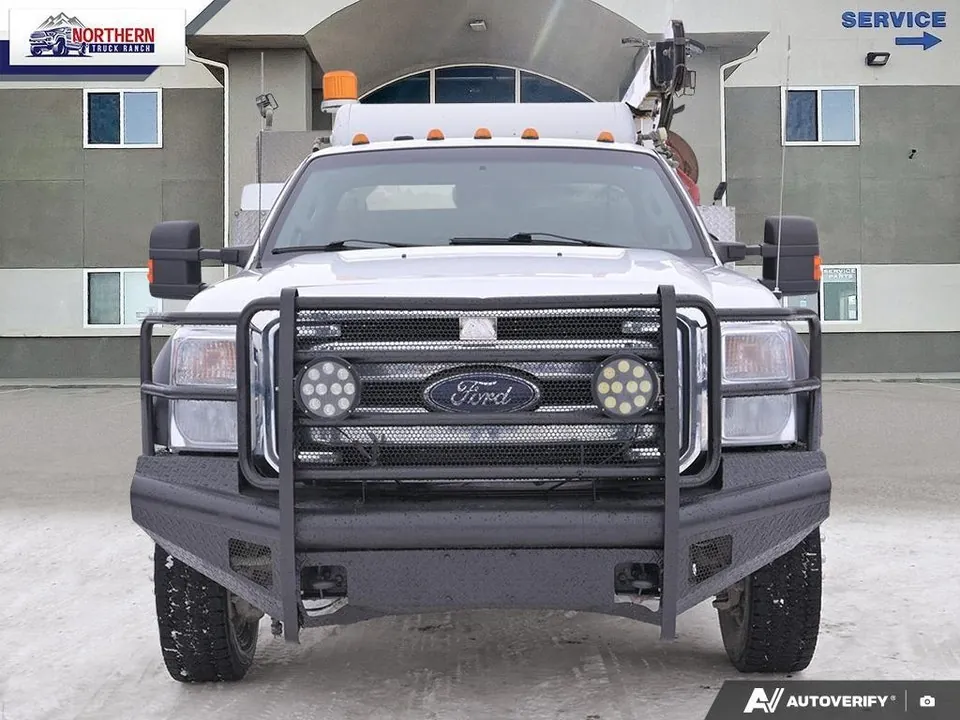Ford F-550 2015 photo 2