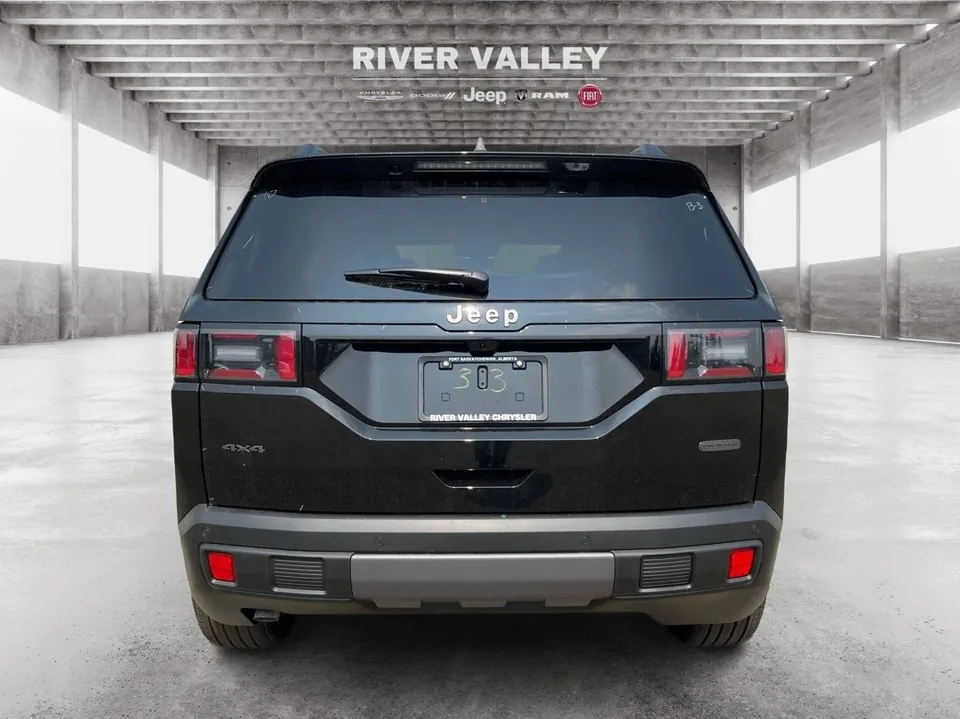 Jeep Cherokee 2026 photo 4