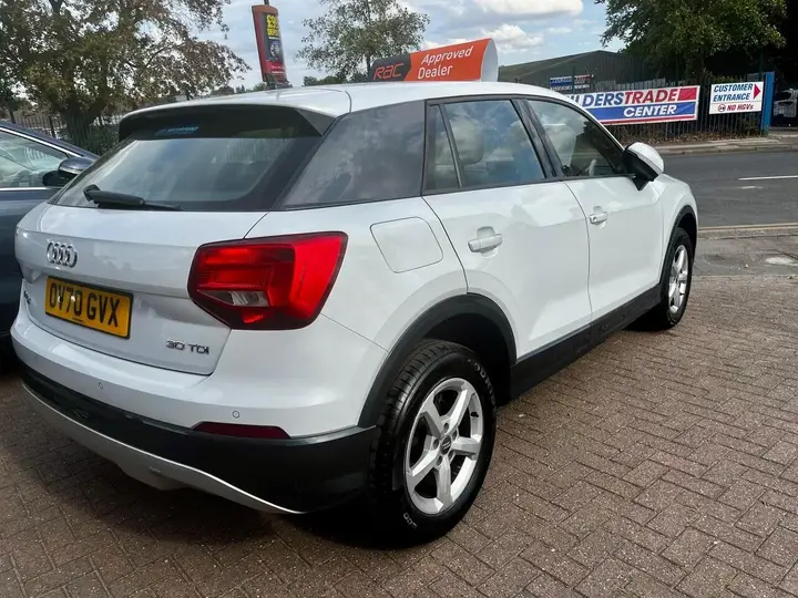 Audi Q2 2020 photo 4