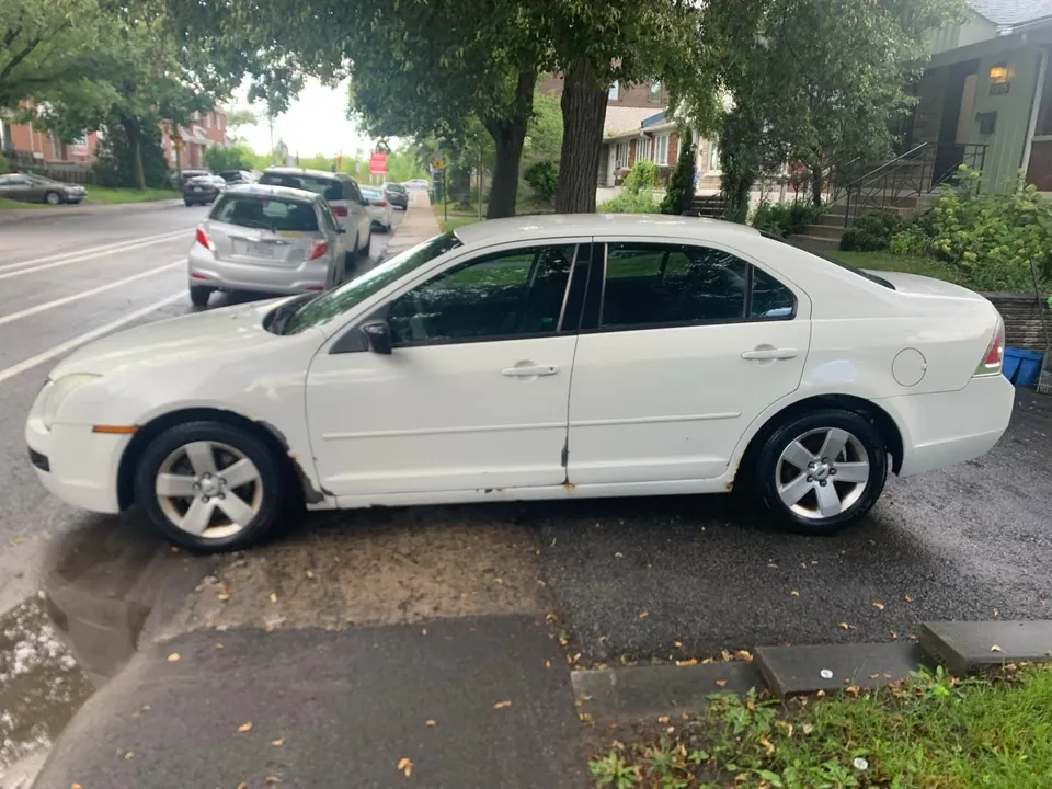 Ford Fusion 2009 photo 2