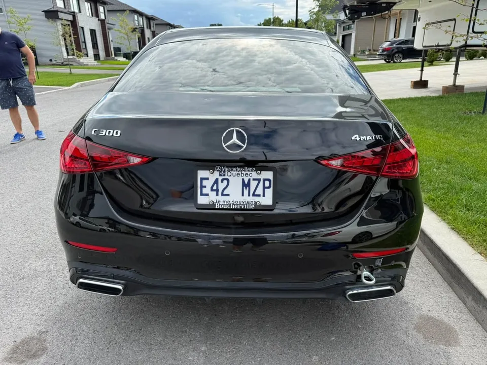 Mercedes-Benz C300 2023 photo 4
