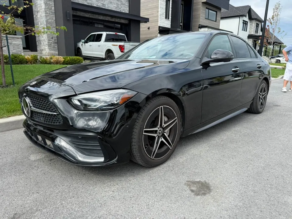 Mercedes-Benz C300 2023 photo 3