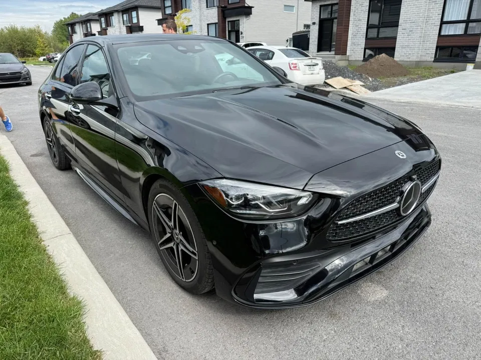 Mercedes-Benz C300 2023 photo 2