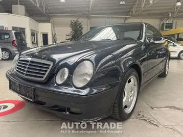 Mercedes-Benz Clk-Class 1999 photo 2