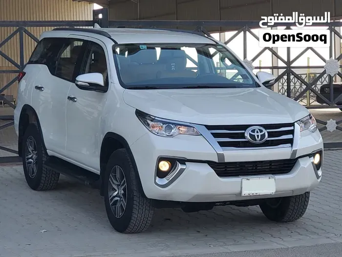 Toyota Fortuner 2016 photo 2