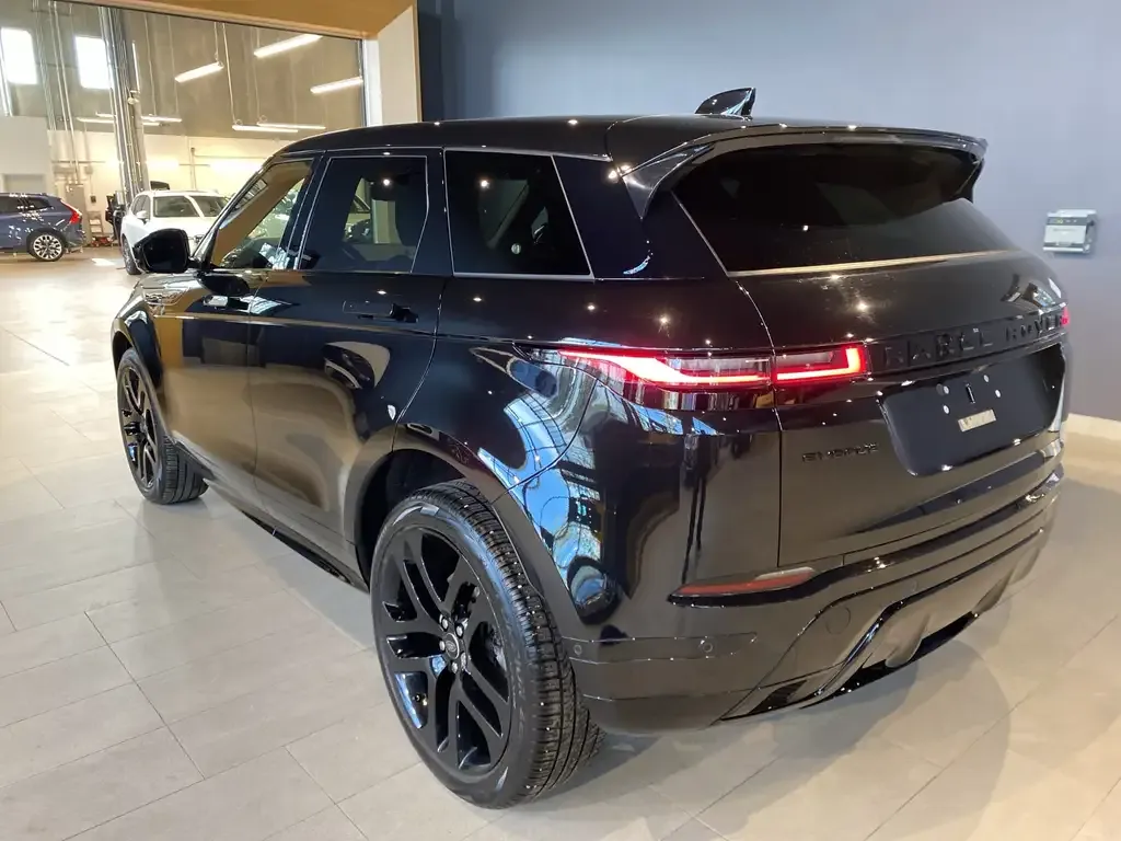 Land Rover Range Rover Evoque 2024 photo 4