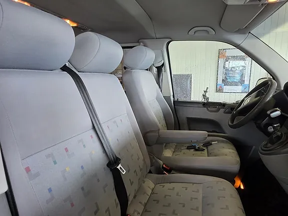 Volkswagen Caravelle 2007 photo 5