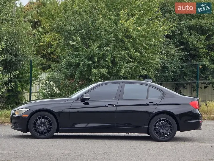 BMW 3 Series 2013 photo 5