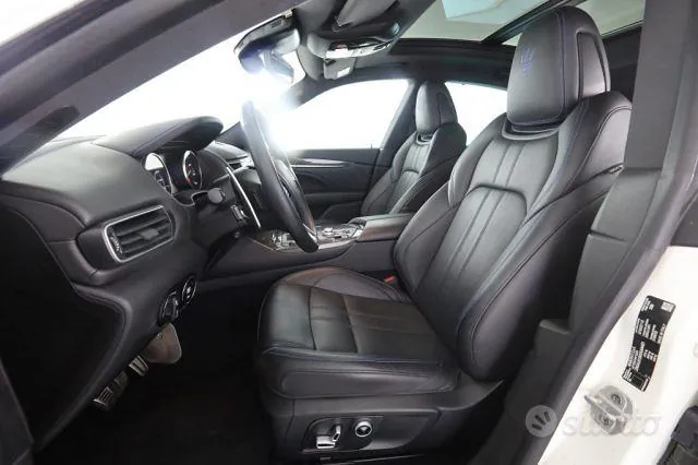 Maserati Levante 2023 photo 2