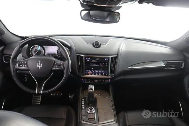 Maserati Levante 2023 photo 4