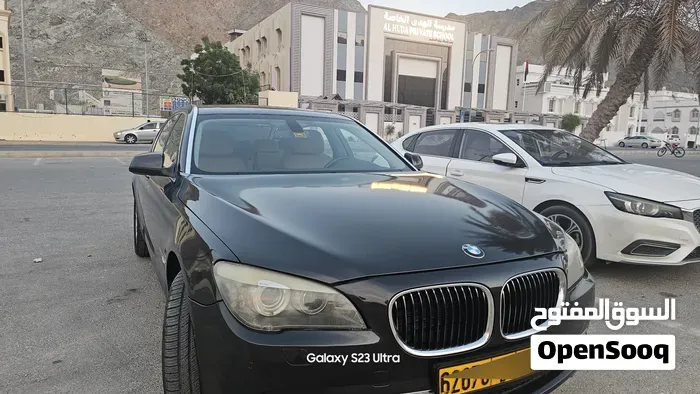 BMW 7 Series 2010 photo 3