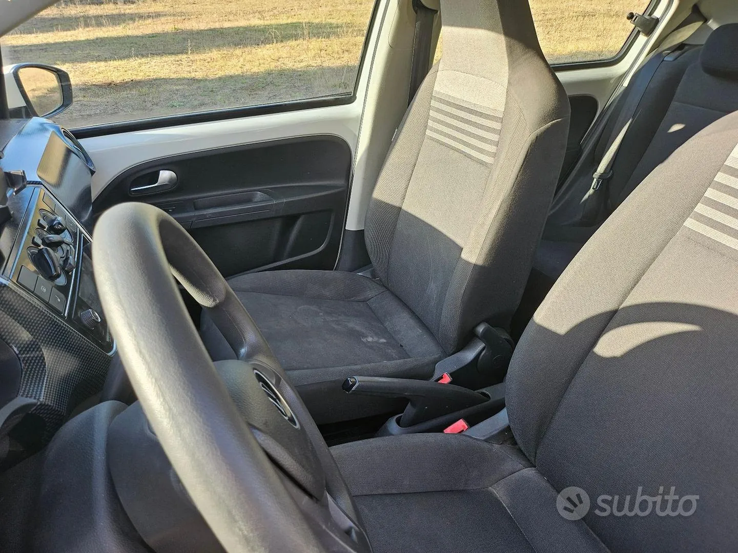 Volkswagen Up 2017 photo 5