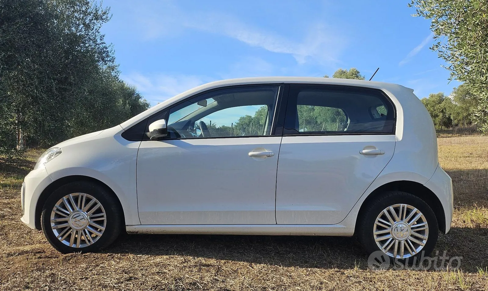 Volkswagen Up 2017 photo 3