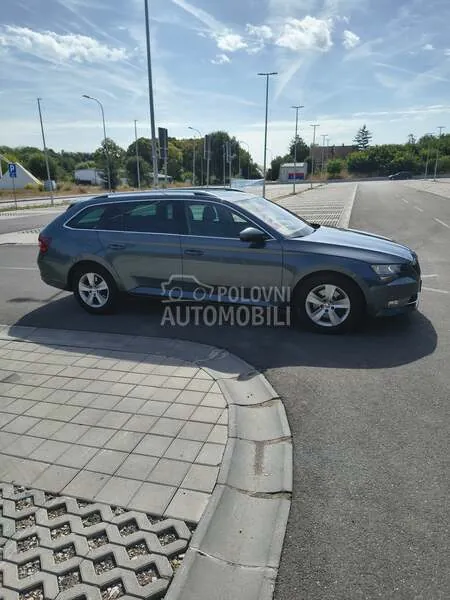 Skoda Superb 2018 photo 3