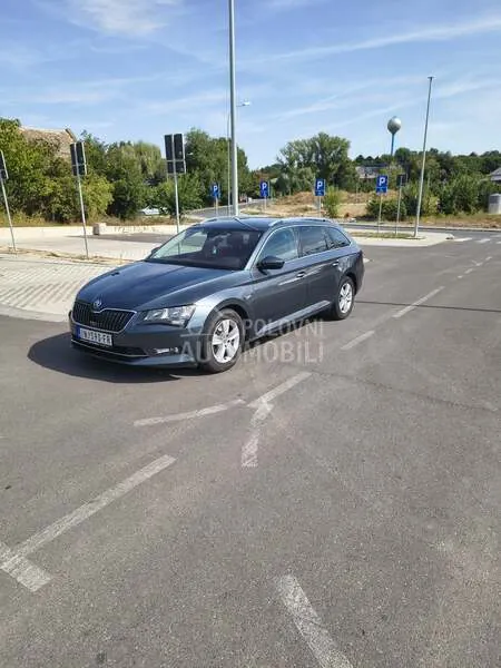 Skoda Superb 2018 photo 2