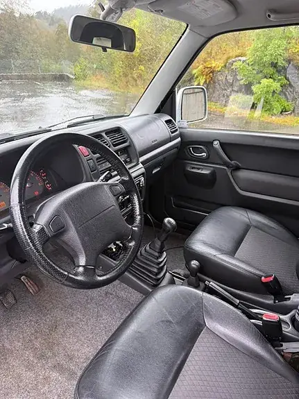 Suzuki Jimny 2004 photo 5