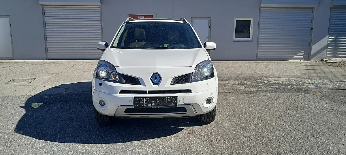 Renault Koleos 2010 photo 2