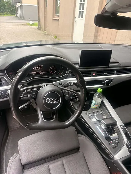 Audi A4 2017 photo 2