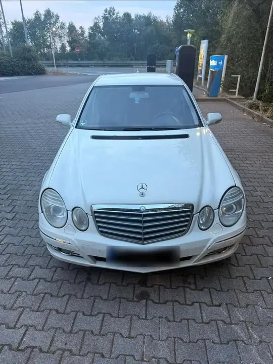 Mercedes-Benz E280