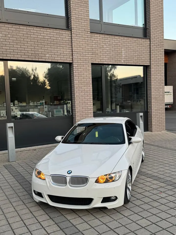 BMW 335I