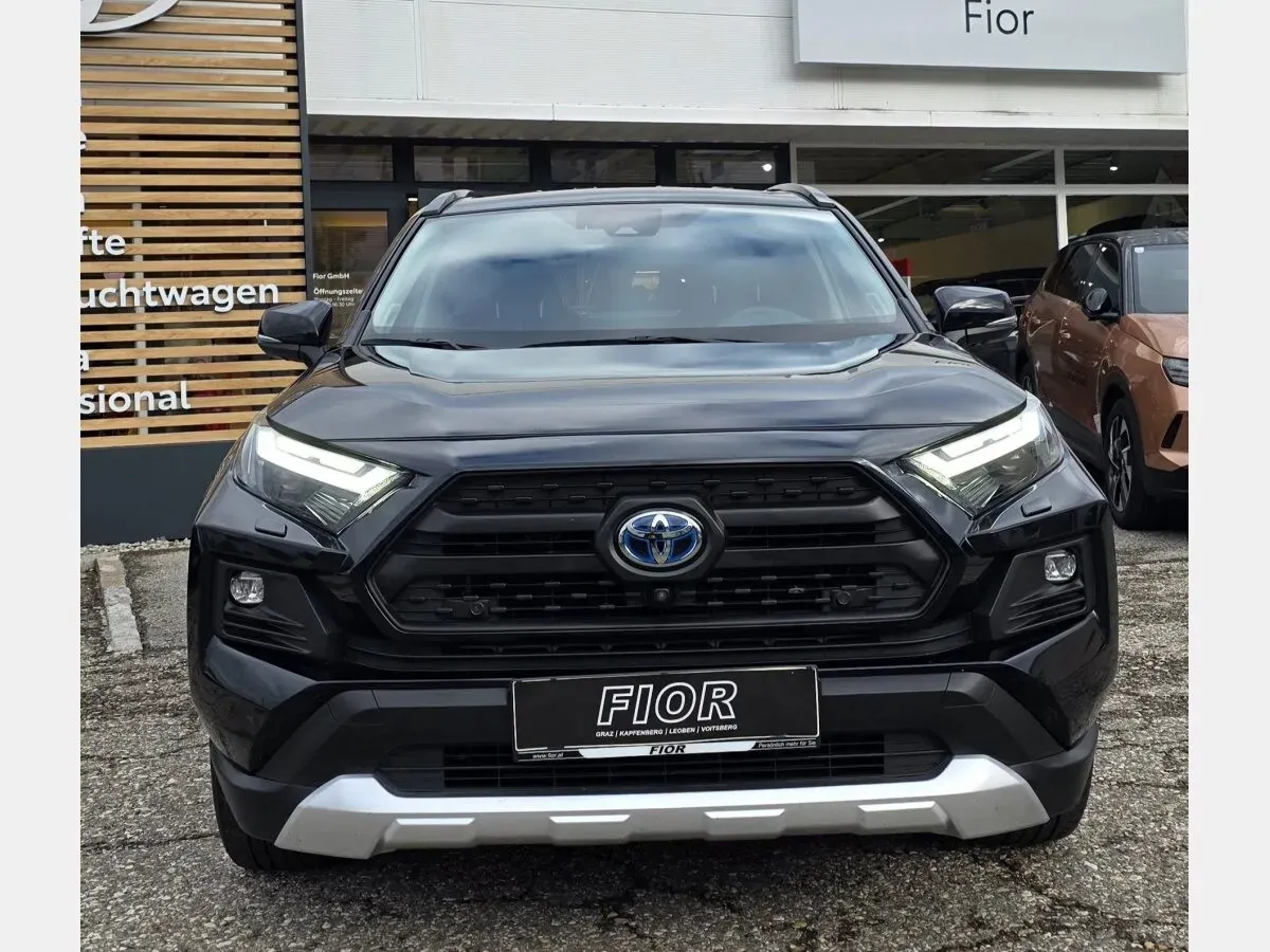 Toyota Rav4 2022 photo 2