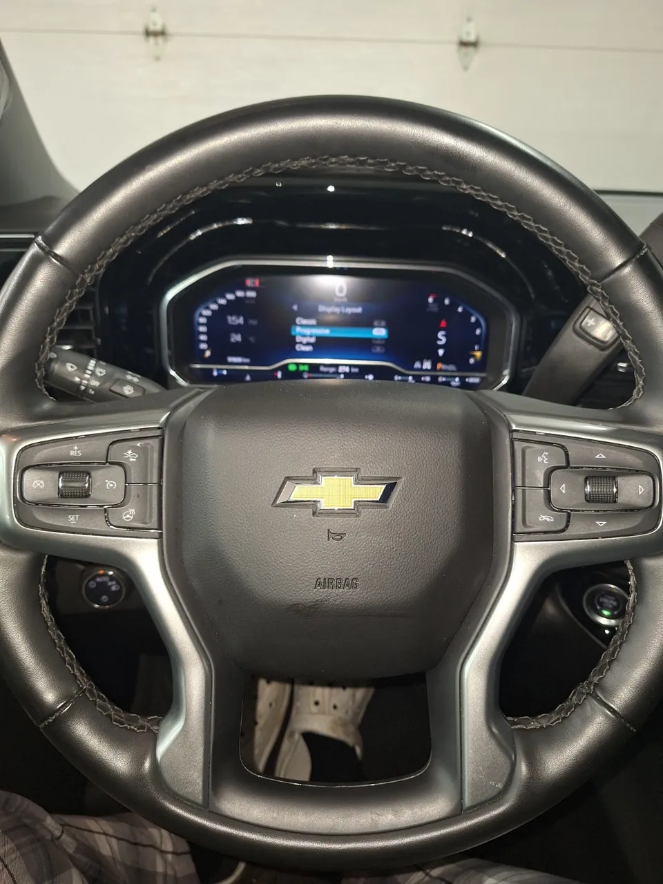 Chevrolet Silverado 1500 2024 photo 3