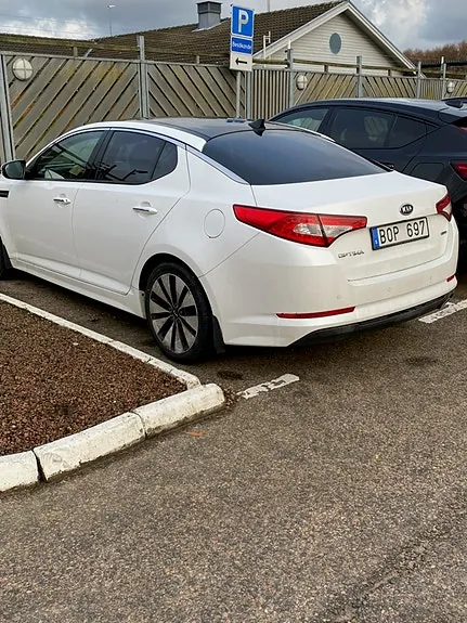 Kia Optima 2012 photo 2