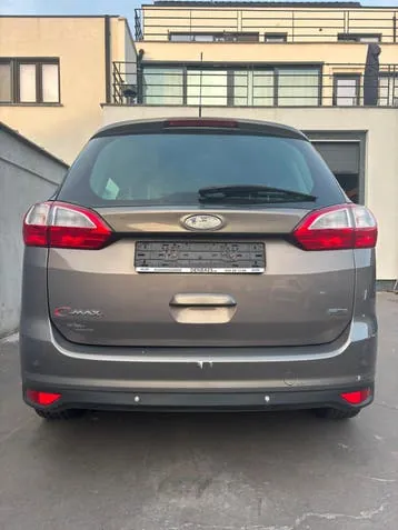 Ford Grand C-Max 2012 photo 2