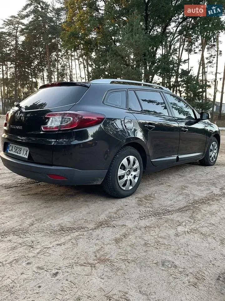 Renault Megane 2010 photo 5
