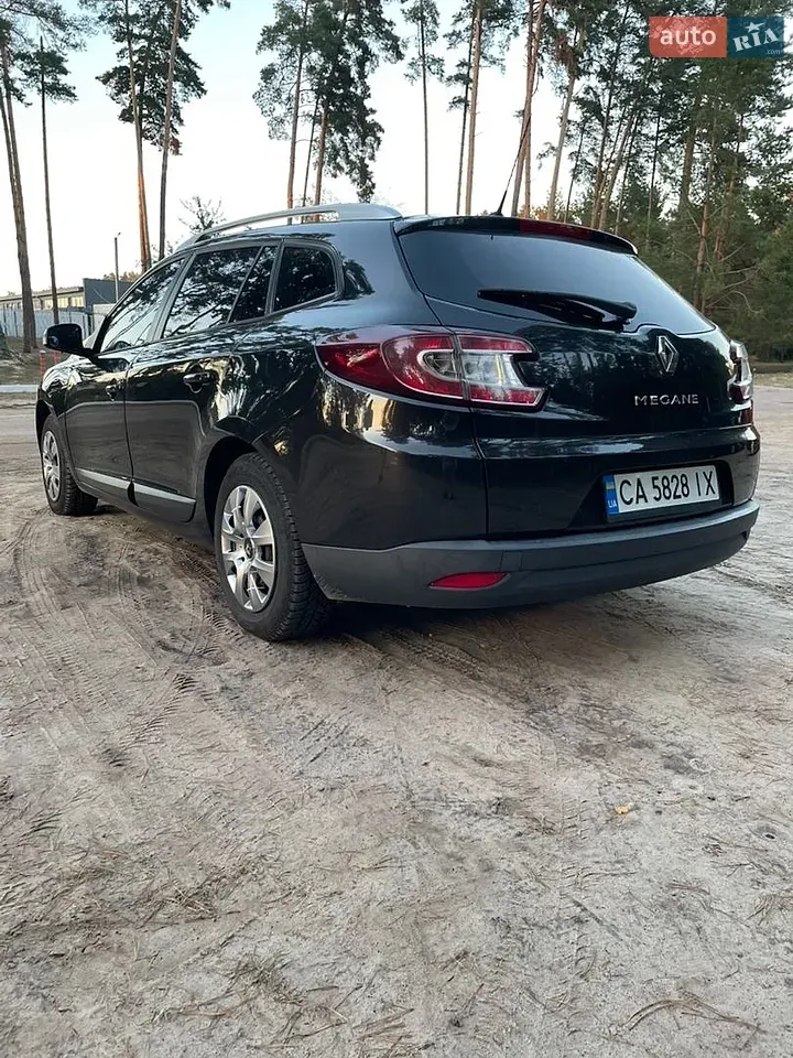 Renault Megane 2010 photo 4