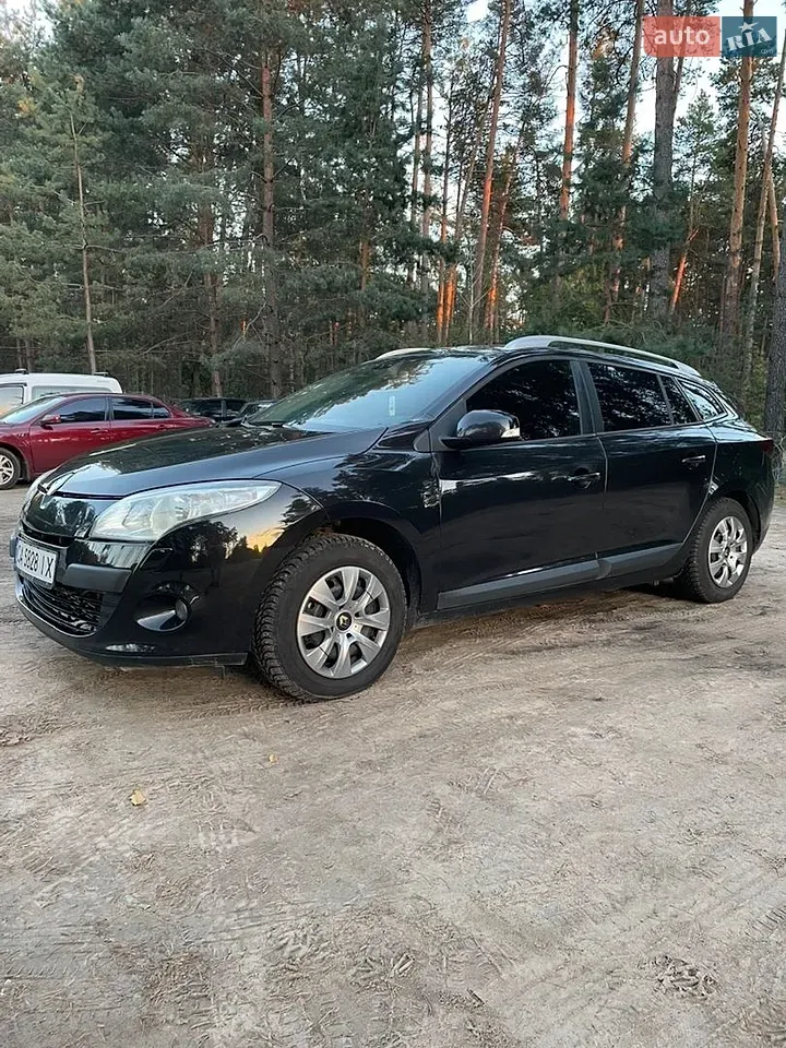 Renault Megane 2010 photo 2