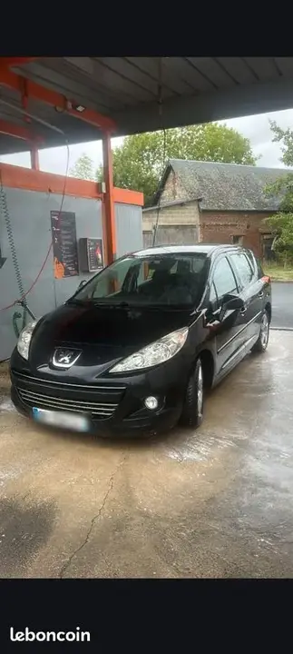 Peugeot 207 2009 photo 2