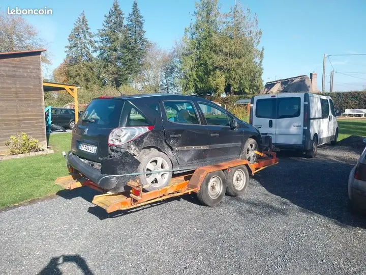 Peugeot 207 2009 photo 3