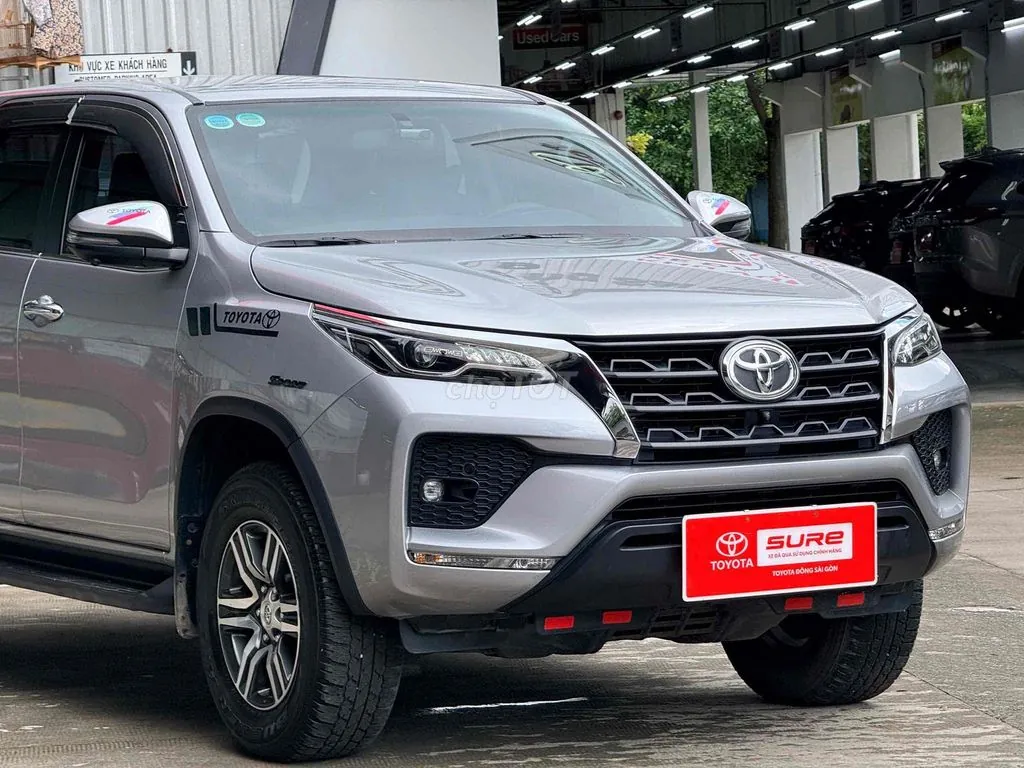 Toyota Fortuner 2024 photo 4