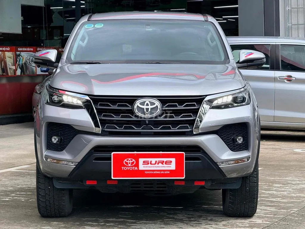 Toyota Fortuner 2024 photo 3