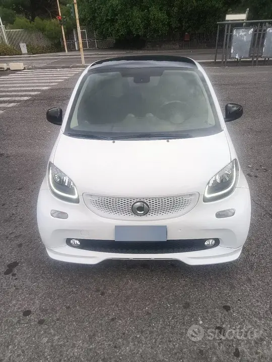 Smart Fortwo 2019 photo 2