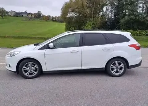 Ford Focus 2014 photo 2