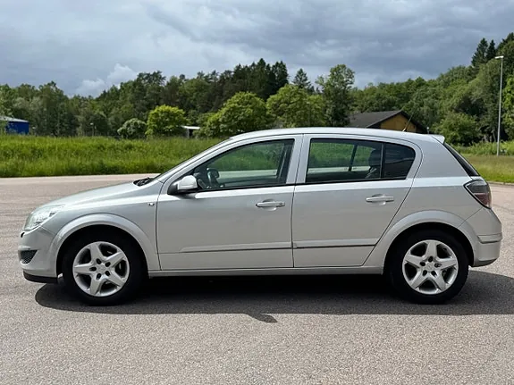 Opel Astra 2008 photo 4