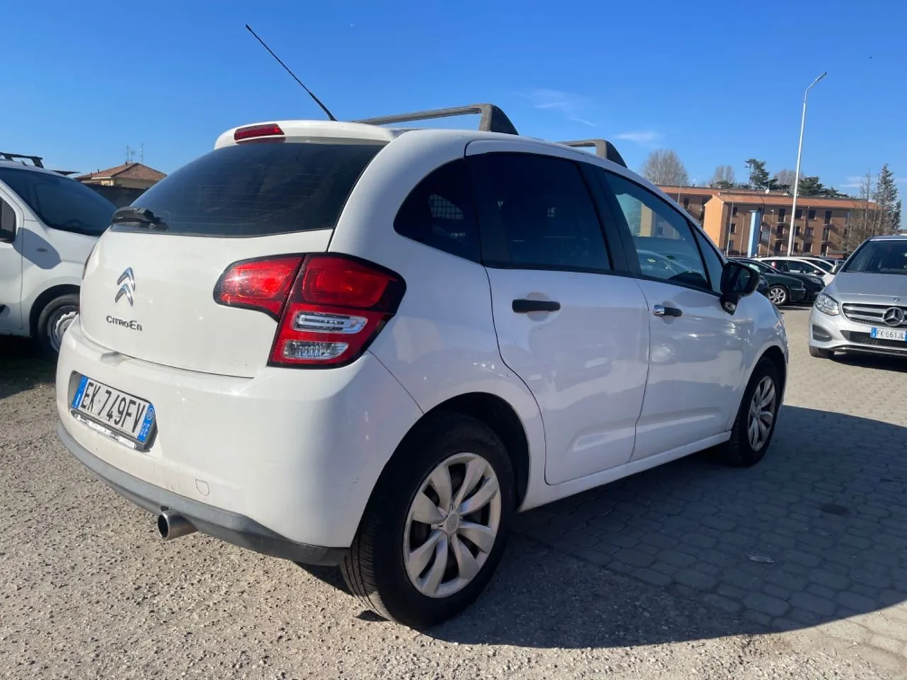 Citroen C3 2011 photo 4