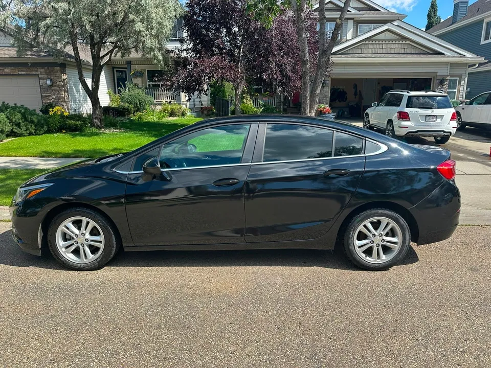 Chevrolet Cruze 2018 photo 2