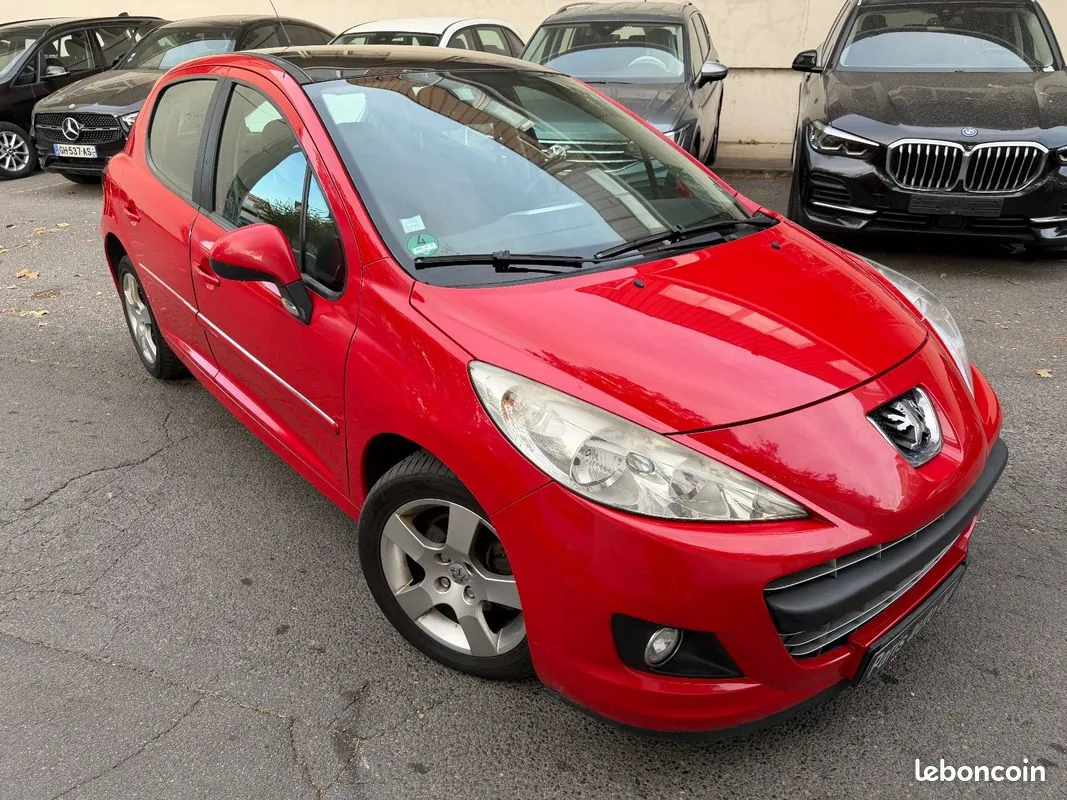 Peugeot 207 2010 photo 3