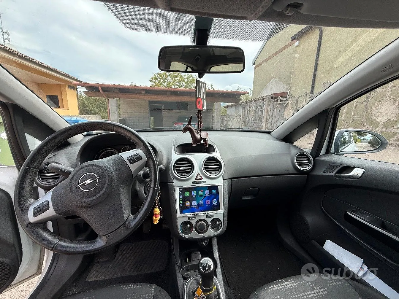 Opel Corsa 2011 photo 4