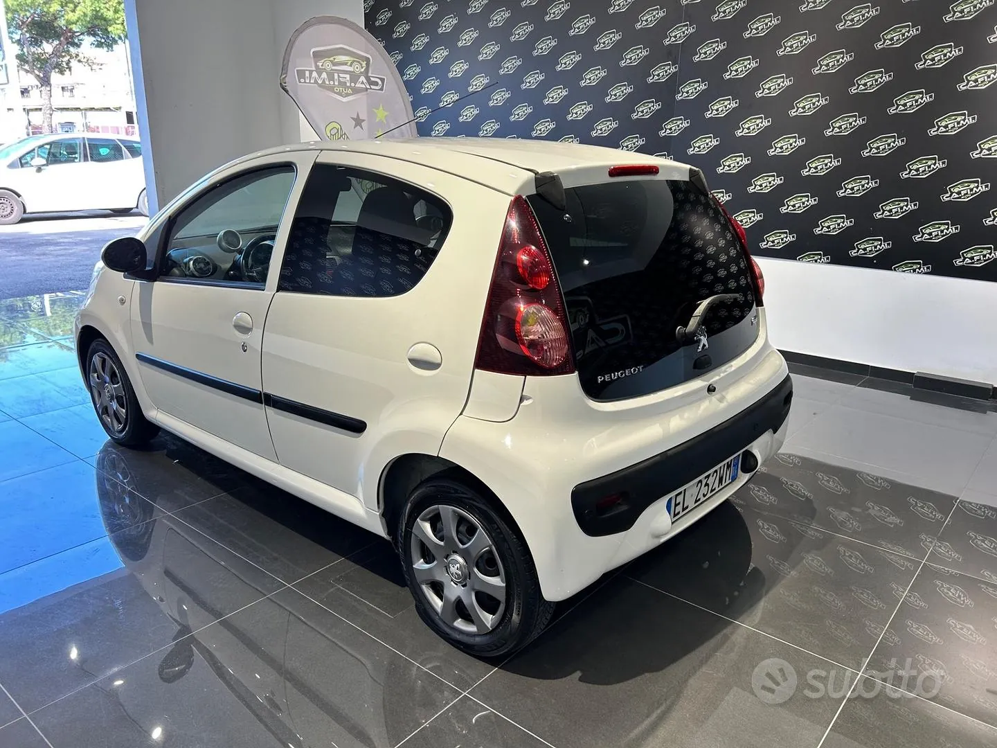Peugeot 107 2012 photo 3
