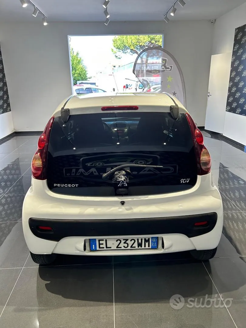 Peugeot 107 2012 photo 4