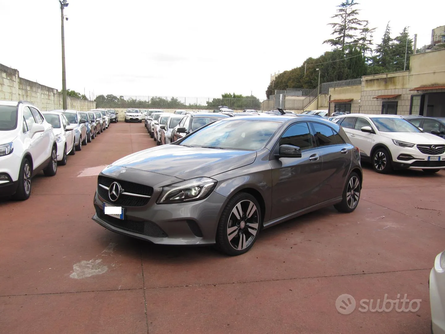 Mercedes-Benz A 180 2017 photo 3