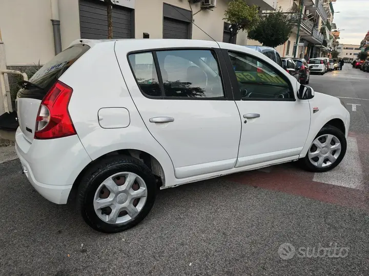 Dacia Sandero 2009 photo 5